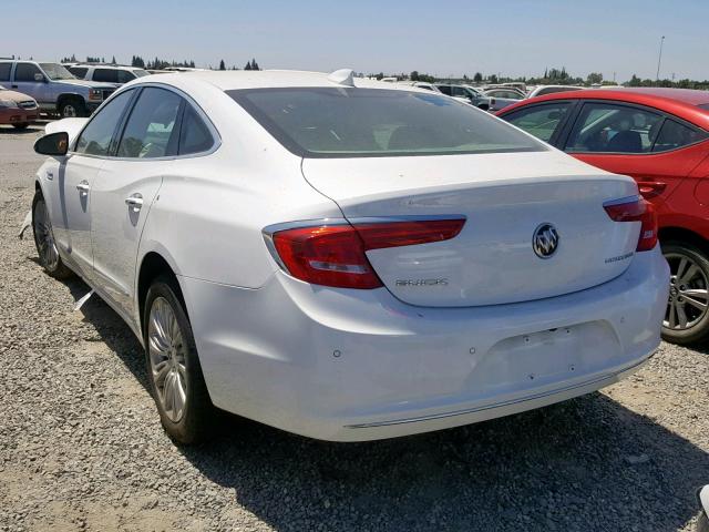 1G4ZR5SZXJU138320 - 2018 BUICK LACROSSE P WHITE photo 3