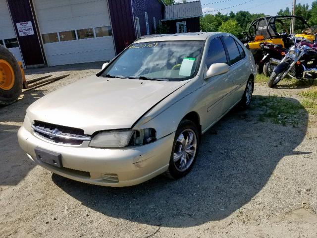 1N4DL01D9XC189952 - 1999 NISSAN ALTIMA XE GOLD photo 2