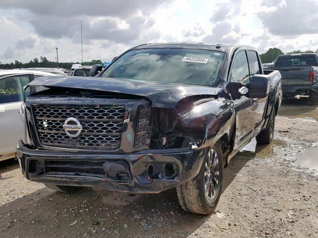 1N6AA1E55JN537332 - 2018 NISSAN TITAN SV BLACK photo 2