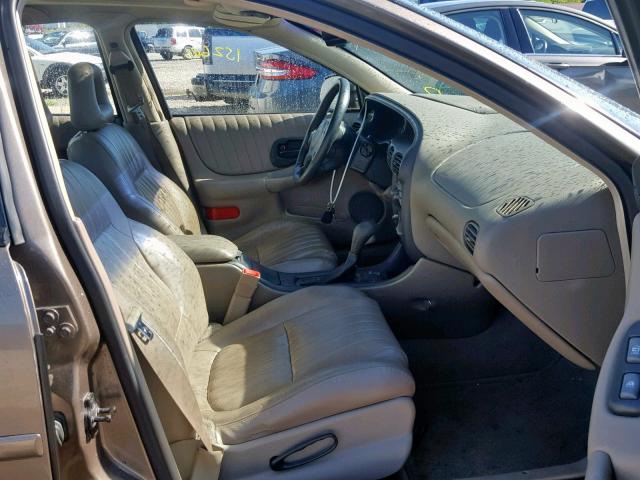 1G2WP52K51F237541 - 2001 PONTIAC GRAND PRIX BROWN photo 5