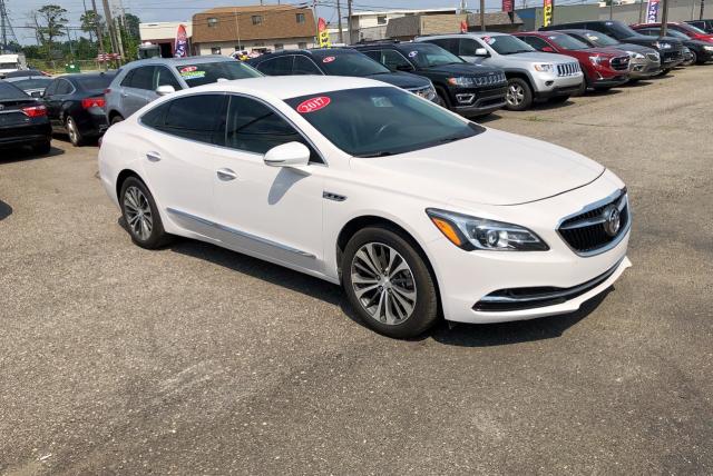 1G4ZN5SS2HU176018 - 2017 BUICK LACROSSE P WHITE photo 1