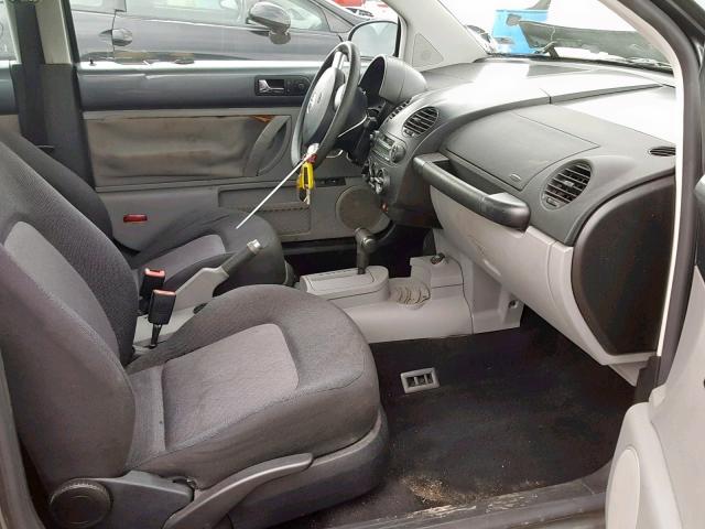 3VWBK21C53M419516 - 2003 VOLKSWAGEN NEW BEETLE ნაცრისფერი ფოტო 5