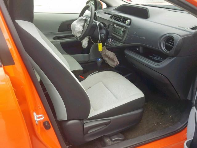 JTDKDTB32E1079470 - 2014 TOYOTA PRIUS C ORANGE photo 5