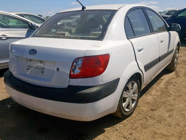 KNADE123766047996 - 2006 KIA RIO WHITE photo 4