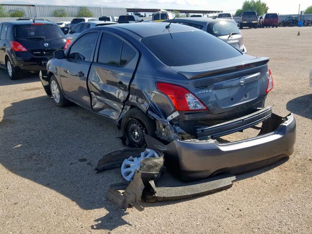 3N1CN7AP0HL856807 - 2017 NISSAN VERSA S GRAY photo 3