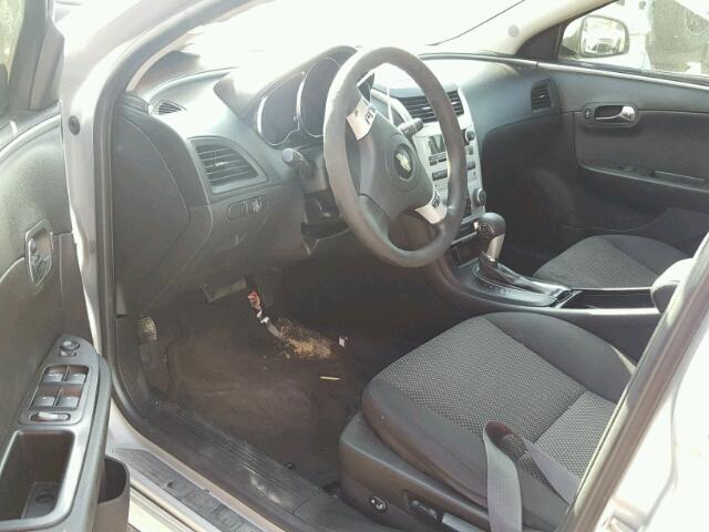 1G1ZC5EU3CF117475 - 2012 CHEVROLET MALIBU 1LT SILVER photo 9