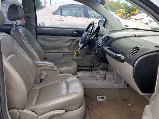 3VWCP21CX3M439735 - 2003 VOLKSWAGEN NEW BEETLE ნაცრისფერი ფოტო 5