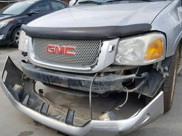 1GKET66M866120603 - 2006 GMC ENVOY DENA SILVER photo 9