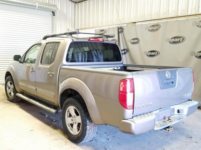 1N6AD07W96C443187 - 2006 NISSAN FRONTIER C TAN photo 3