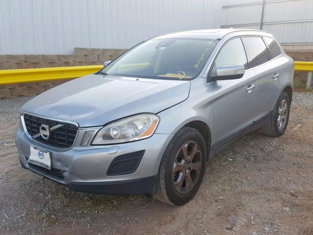 YV4940DL4D2430993 - 2013 VOLVO XC60 3.2 SILVER photo 2