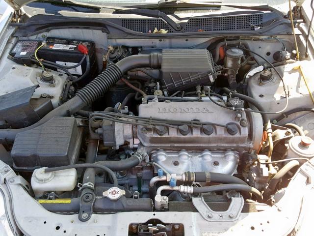 2HGEJ6617YH568096 - 2000 HONDA CIVIC BASE SILVER photo 7