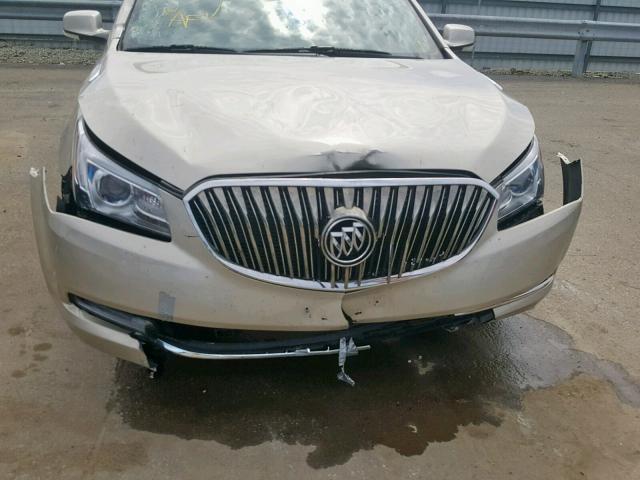 1G4GB5G38GF148244 - 2016 BUICK LACROSSE GOLD photo 9