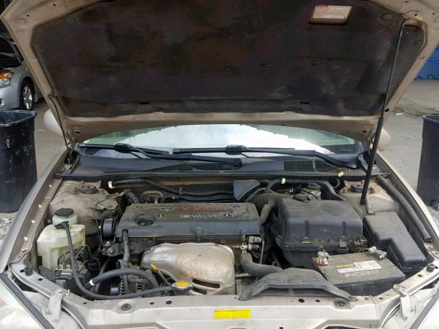 4T1BE30K74U307527 - 2004 TOYOTA CAMRY LE GOLD photo 7