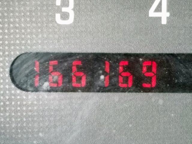 1G2NE12T7XM895658 - 1999 PONTIAC GRAND AM S WHITE photo 8