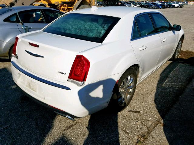 2C3CCARG9HH571489 - 2017 CHRYSLER 300 LIMITE WHITE photo 4