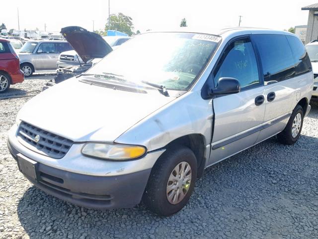 2C4GJ2533YR716855 - 2000 CHRYSLER VOYAGER SILVER photo 2