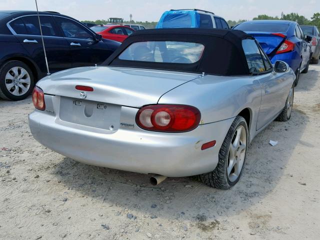 JM1NB353520230351 - 2002 MAZDA MX-5 MIATA SILVER photo 4