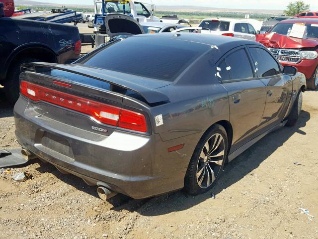 2C3CDXEJ5DH586907 - 2013 DODGE CHARGER SR GRAY photo 4