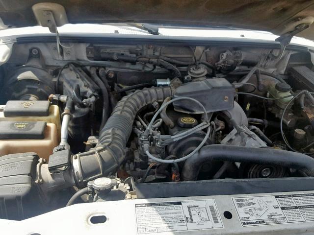 4F4YR12C6YTM24578 - 2000 MAZDA B2500 WHITE photo 7