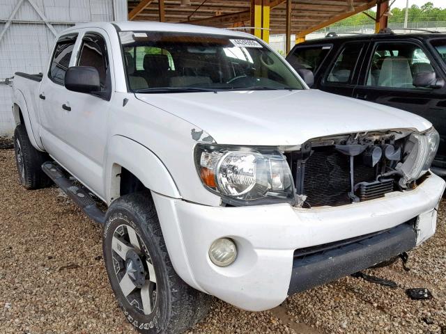 3TMKU72N77M010241 - 2007 TOYOTA TACOMA DOU WHITE photo 1