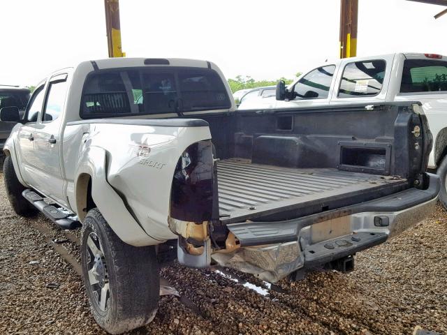 3TMKU72N77M010241 - 2007 TOYOTA TACOMA DOU WHITE photo 3