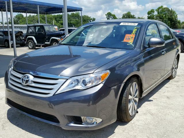 4T1BK3DB8BU409371 - 2011 TOYOTA AVALON BAS GRAY photo 2