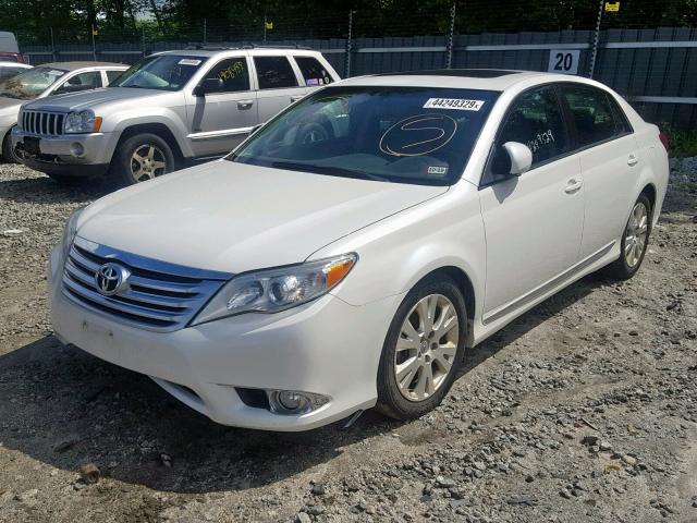 4T1BK3DB8BU378459 - 2011 TOYOTA AVALON BAS WHITE photo 2