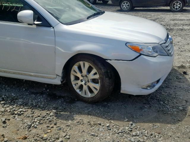 4T1BK3DB8BU378459 - 2011 TOYOTA AVALON BAS WHITE photo 9