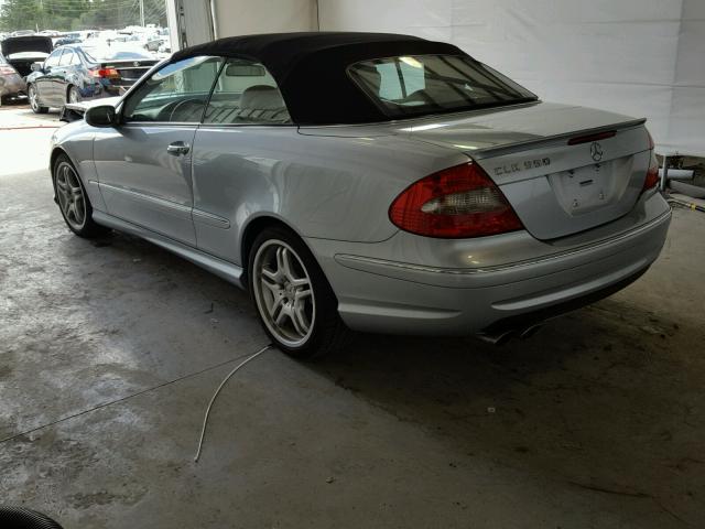 WDBTK72F18F246385 - 2008 MERCEDES-BENZ CLK 550 SILVER photo 3