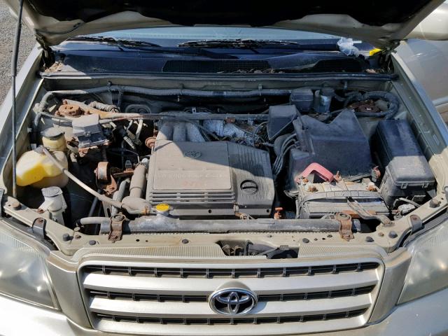 JTEHF21A830112629 - 2003 TOYOTA HIGHLANDER TAN photo 7