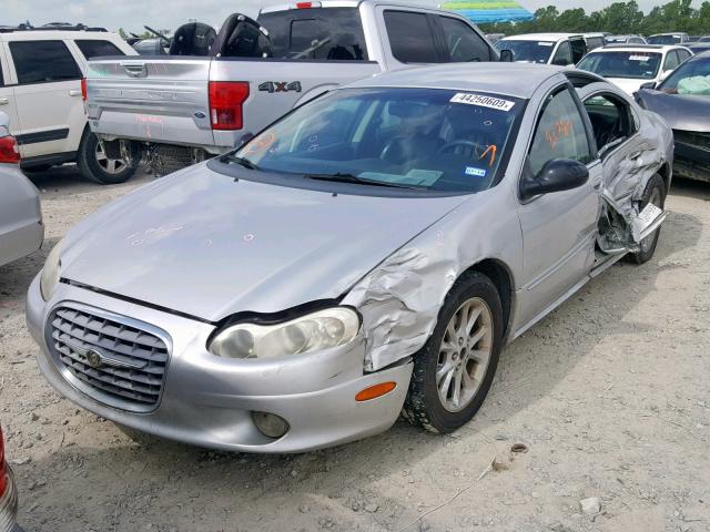 2C3HC56G6YH344892 - 2000 CHRYSLER LHS SILVER photo 2