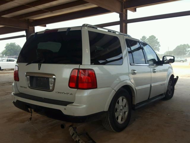 5LMFU27525LJ13958 - 2005 LINCOLN NAVIGATOR 白色 照片 4
