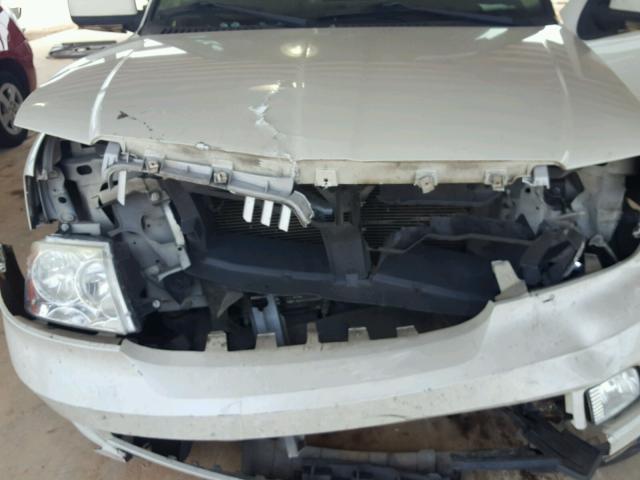 5LMFU27525LJ13958 - 2005 LINCOLN NAVIGATOR 白色 照片 7