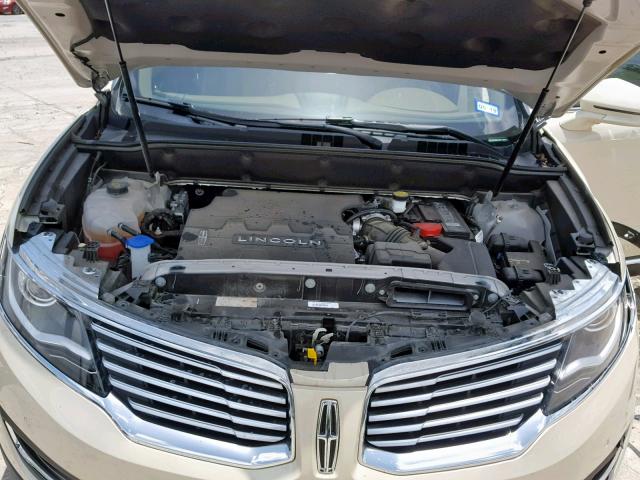 2LMTJ6LR5GBL42656 - 2016 LINCOLN MKX RESERV CREAM photo 7