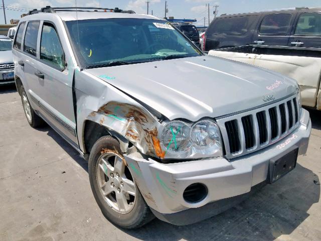 1J4GS48K15C656813 - 2005 JEEP GRAND CHER SILVER photo 1