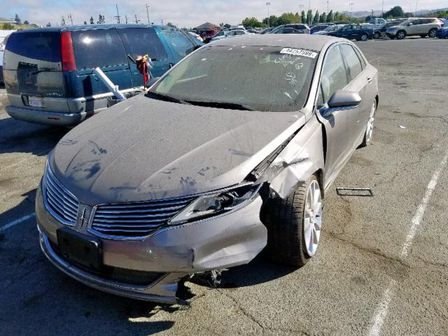 3LN6L2LU0FR623764 - 2015 LINCOLN MKZ HYBRID GOLD photo 2