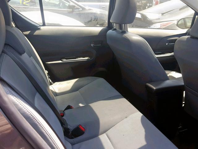 JTDKDTB33F1105561 - 2015 TOYOTA PRIUS C GRAY photo 6