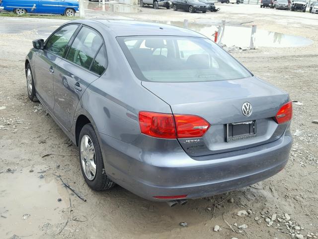 3VW2K7AJ4EM258042 - 2014 VOLKSWAGEN JETTA BASE BLACK photo 3