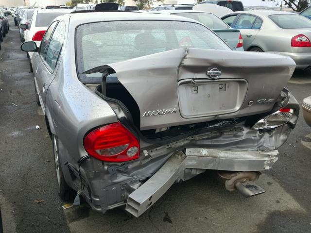 JN1CA31A91T305678 - 2001 NISSAN MAXIMA GXE SILVER photo 3