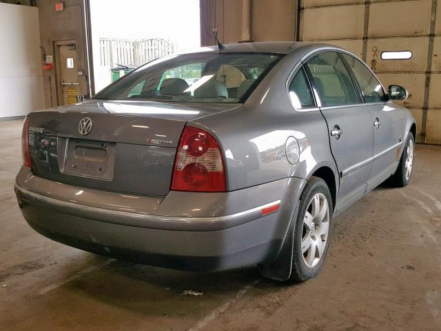 WVWBD63B65E098278 - 2005 VOLKSWAGEN PASSAT GLS GRAY photo 4