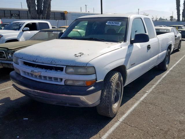 1GCEC19T31E138037 - 2001 CHEVROLET SILVERADO WHITE photo 2