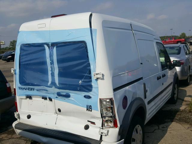 NM0LS7DN9DT158859 - 2013 FORD TRANSIT CO WHITE photo 4