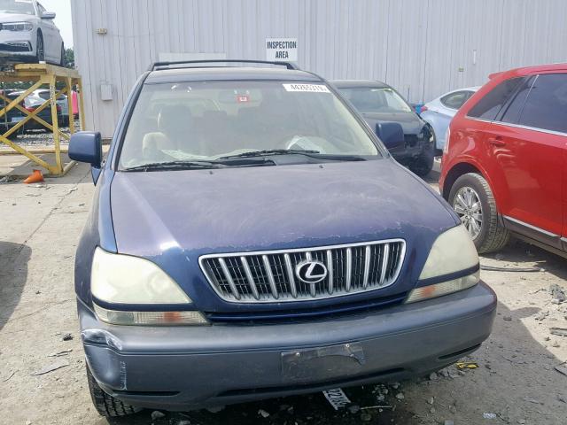 JTJHF10U830303667 - 2003 LEXUS RX 300 BLUE photo 9