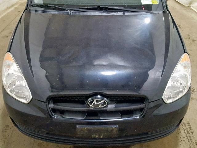 KMHCM3ACXBU202377 - 2011 HYUNDAI ACCENT GL BLACK photo 7