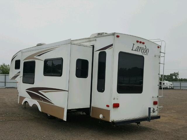 4YDF29R228L601690 - 2008 KEYSTONE LAREDO WHITE photo 3