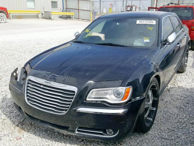 2C3CCACG1CH182332 - 2012 CHRYSLER 300 LIMITE BLACK photo 2