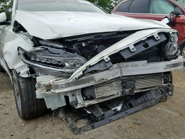 1HGCV1F51JA074029 - 2018 HONDA ACCORD EXL WHITE photo 9