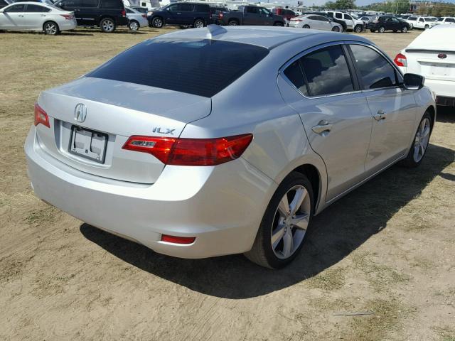 19VDE1F3XFE006259 - 2015 ACURA ILX 20 SILVER photo 4