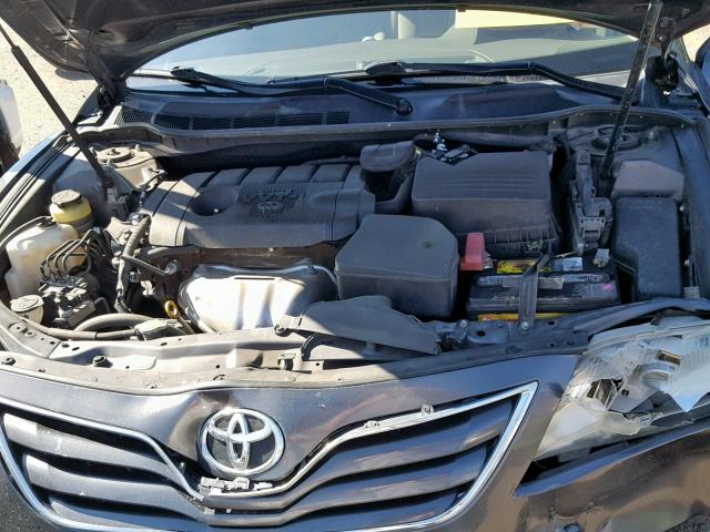 4T4BF3EK4BR167882 - 2011 TOYOTA CAMRY BASE GRAY photo 7