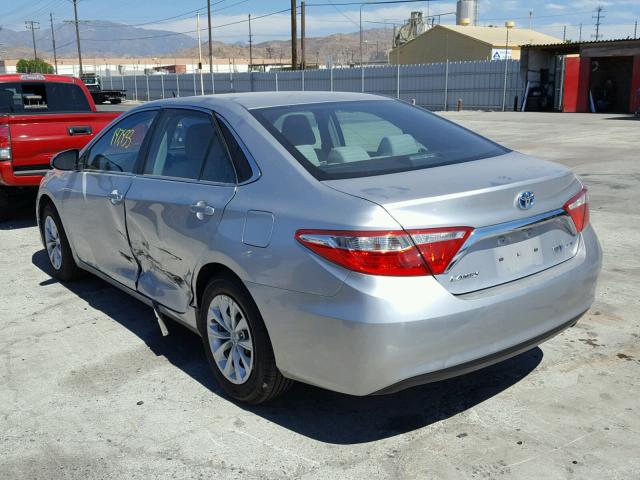 4T1BD1FK6FU170016 - 2015 TOYOTA CAMRY HYBR SILVER photo 3